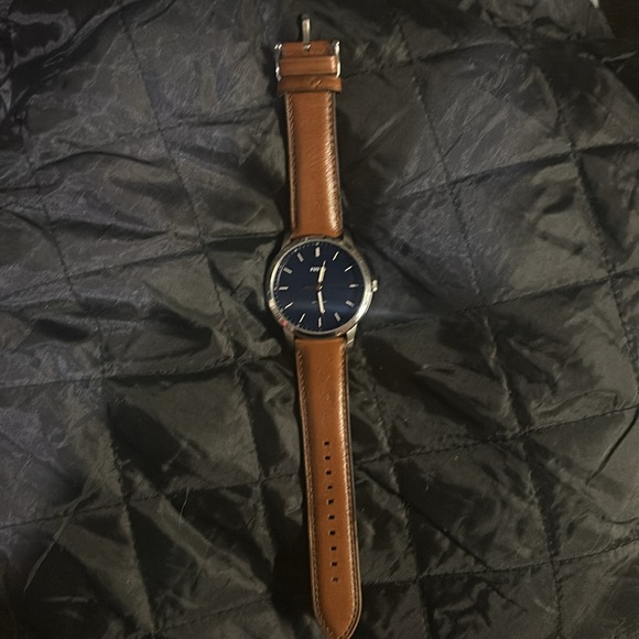 Fossil Minimalist - Picture 2 of 3